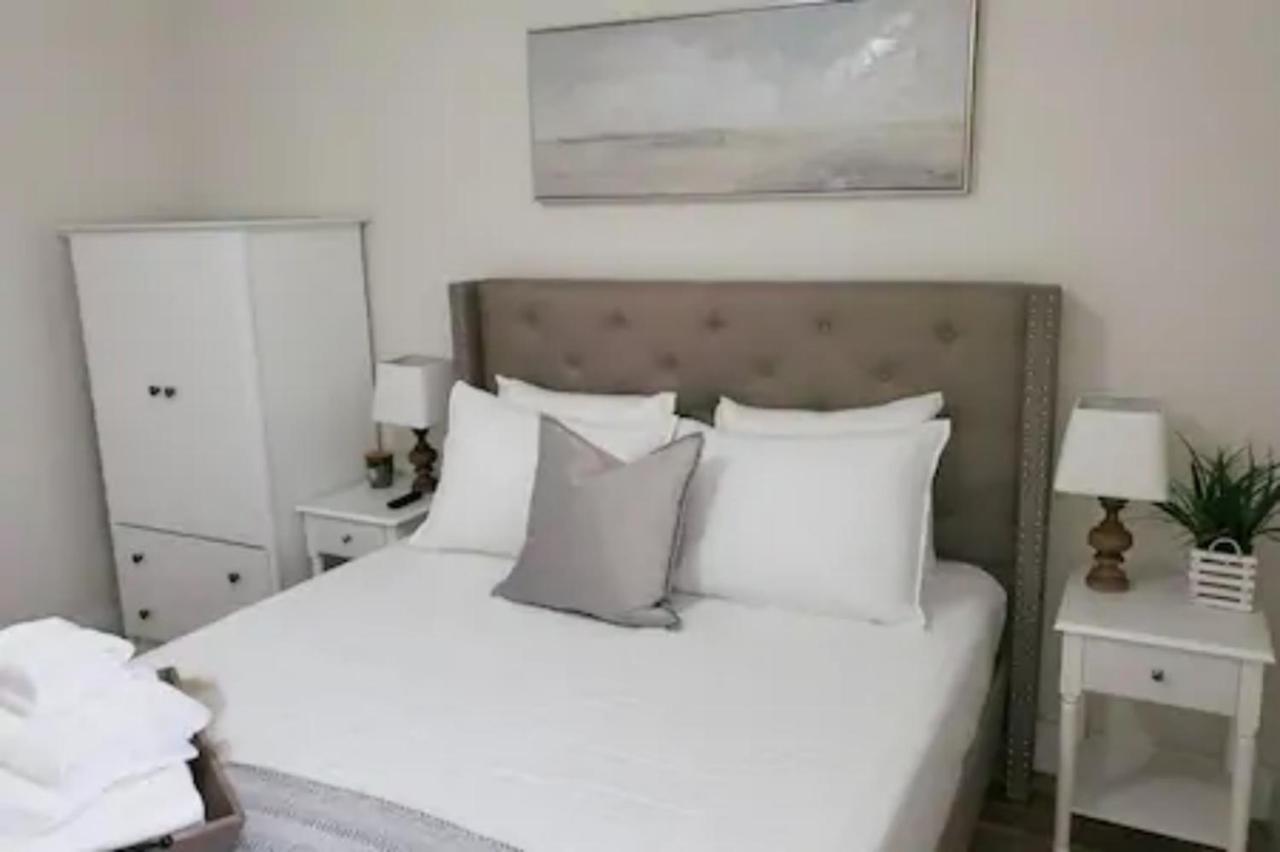 Sophisticated Dania Beach Suites Near The Beach ภายนอก รูปภาพ