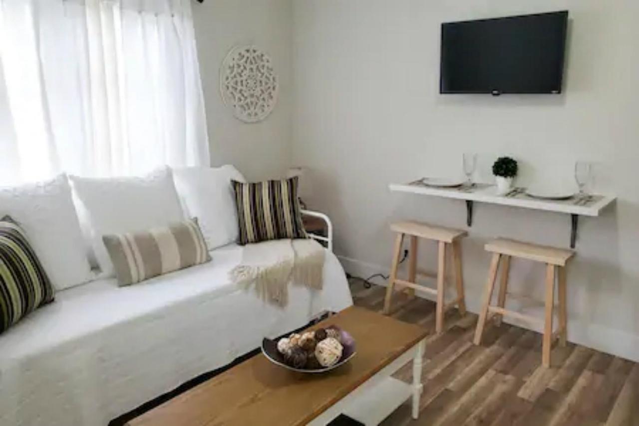 Sophisticated Dania Beach Suites Near The Beach ภายนอก รูปภาพ