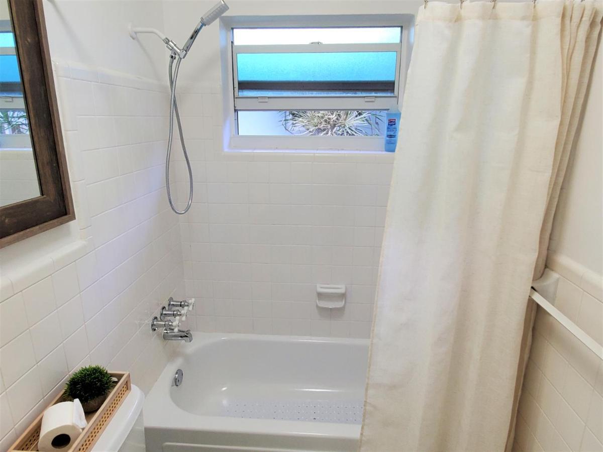 Sophisticated Dania Beach Suites Near The Beach ภายนอก รูปภาพ