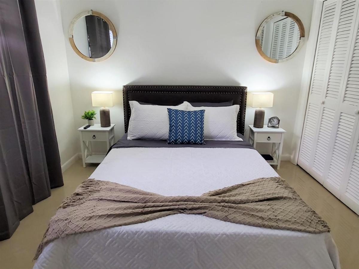 Sophisticated Dania Beach Suites Near The Beach ภายนอก รูปภาพ