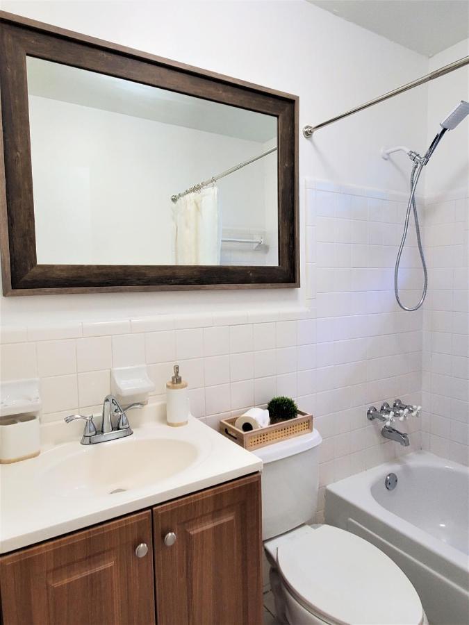 Sophisticated Dania Beach Suites Near The Beach ภายนอก รูปภาพ