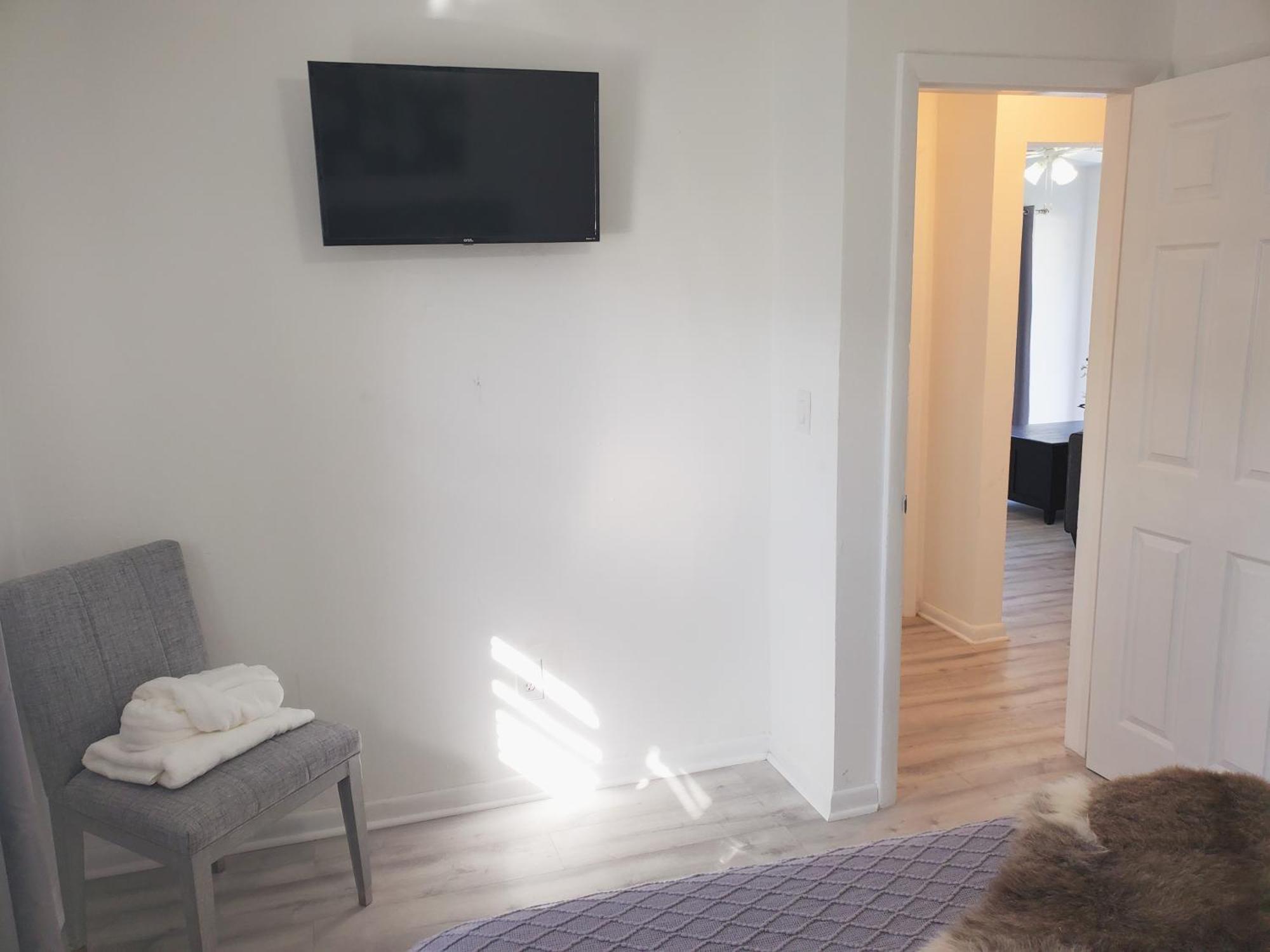 Sophisticated Dania Beach Suites Near The Beach ภายนอก รูปภาพ