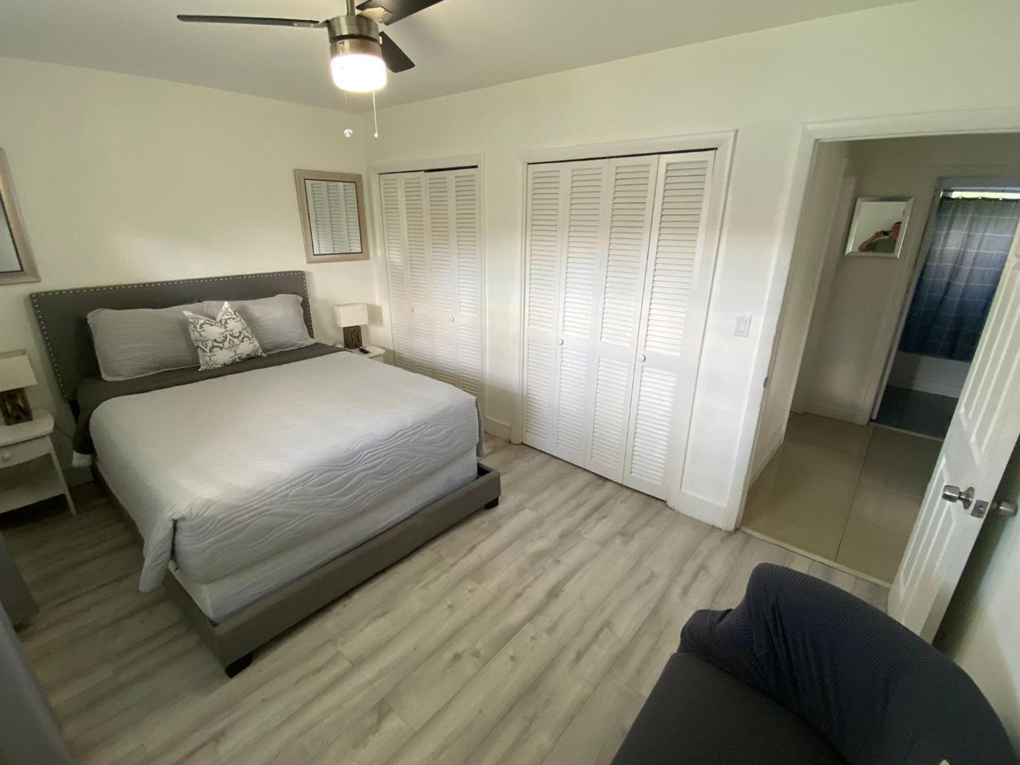 Sophisticated Dania Beach Suites Near The Beach ภายนอก รูปภาพ